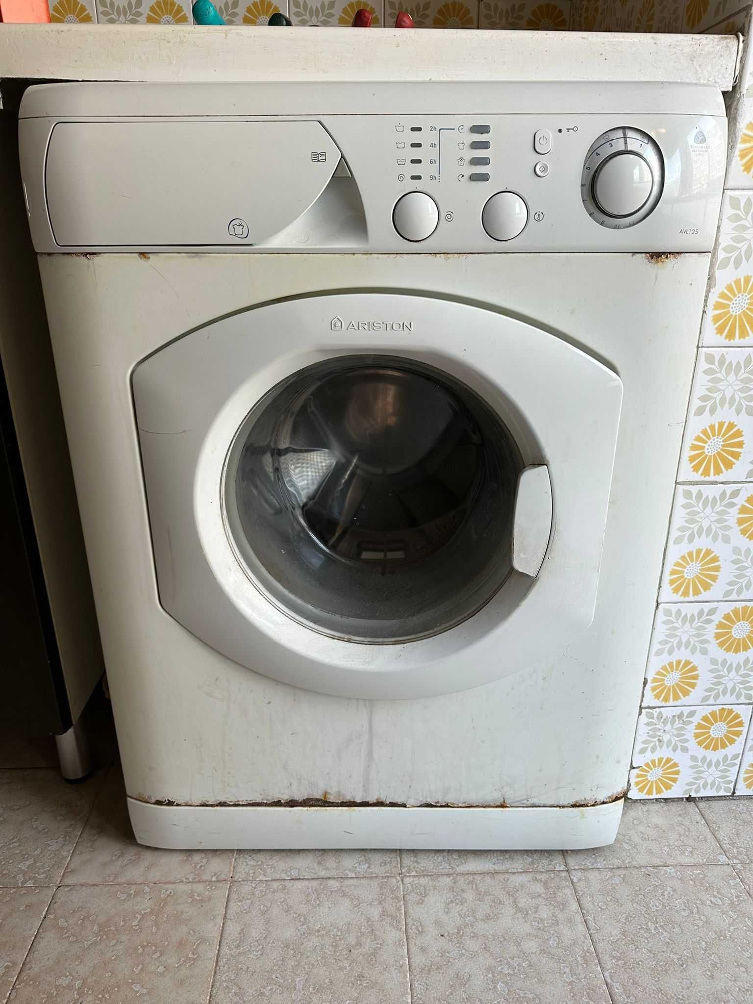 Máquina de lavar a roupa