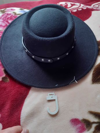 Чорний жіночий капелюшок Waikiki