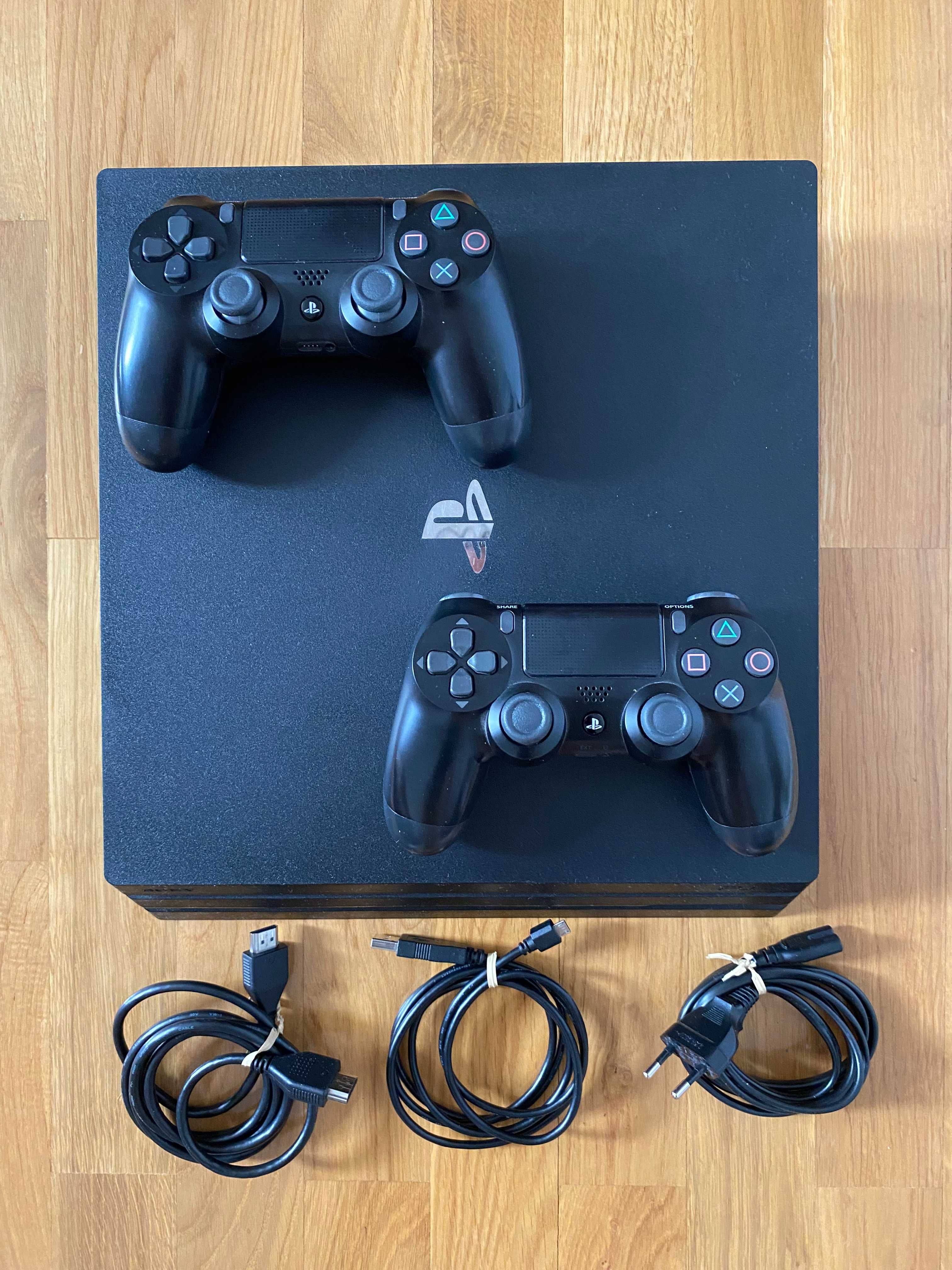 PlayStation 4 Pro + 2 Pady + 22 gier