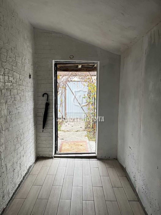 Будинок, 2 поверхи, ділянка - 6 соток. Гарний стан. Бориспільський р-н