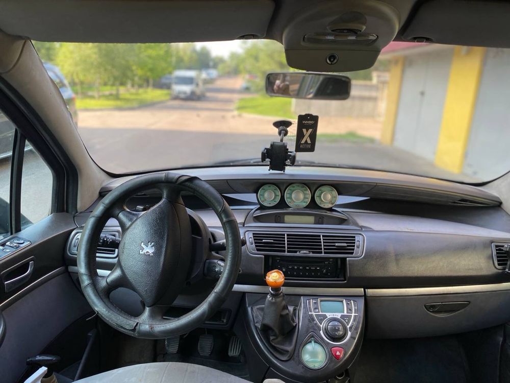 Peugeot 807 2.2 дизель