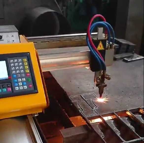 Плазморіз газоріз з ЧПК  1,5х3 м + джерело  Hyperterm Powermax 1650