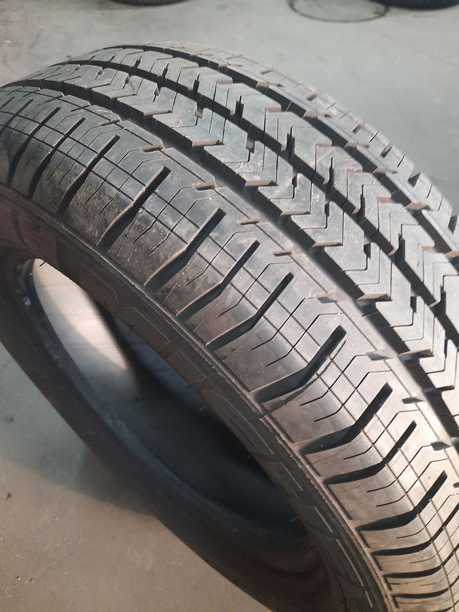 Opona 215/60R16C 103/101T Michelin Agilis 51