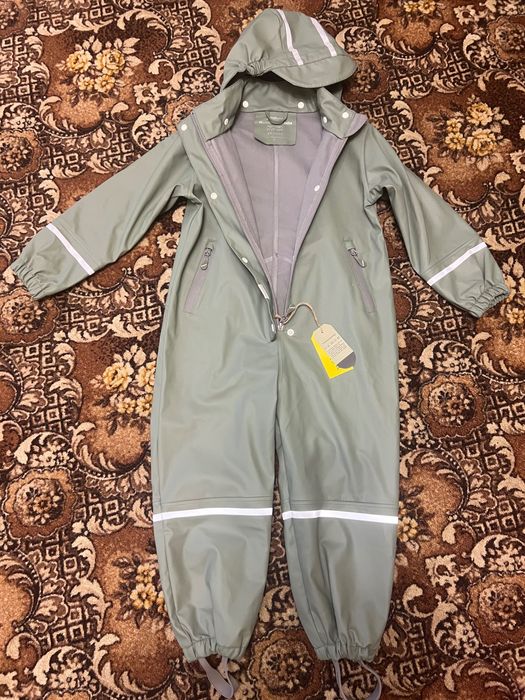Продам комбинезон - дождевик