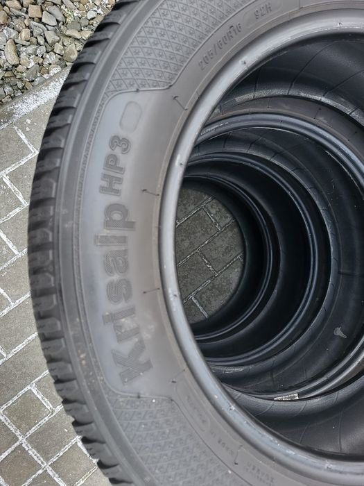 4x Opony Zimowe 205/60/16 Kleber Krisalp HP3 Bieżnik 7mm