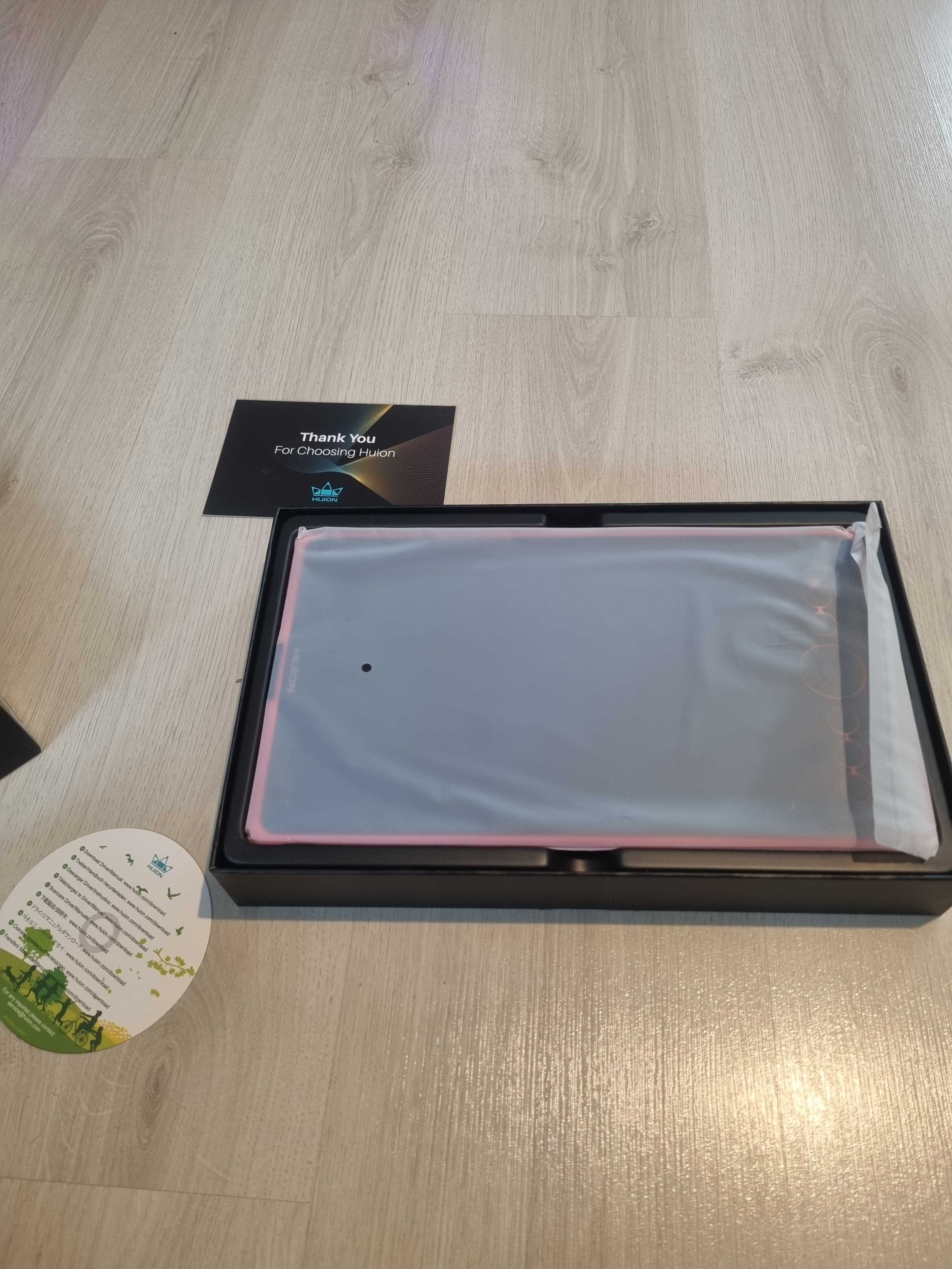 Tablet graficzny HUION Ink H320M Czerwony