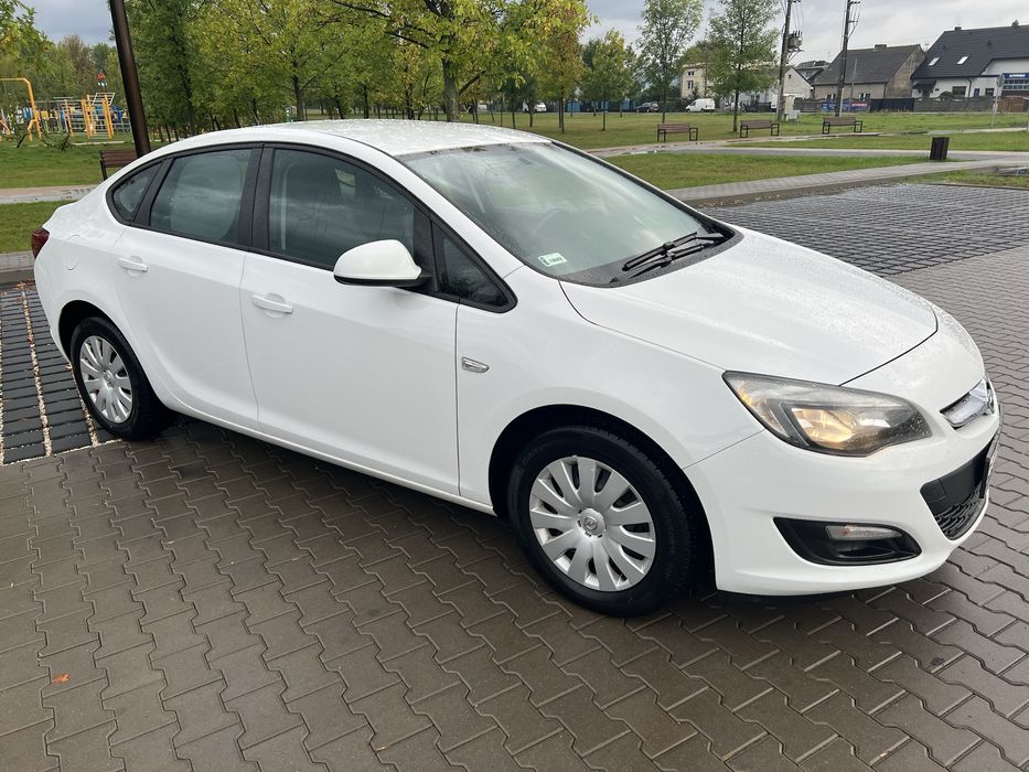 Opel Astra 2017r 1,4 turbo 140 KM benzyna/ LPG