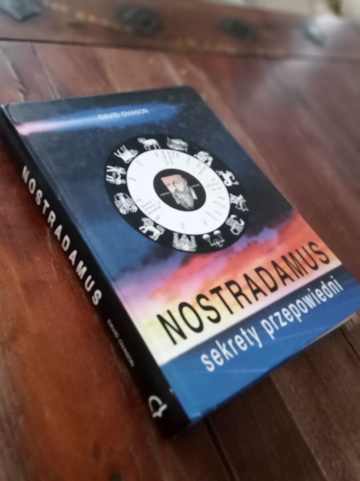 Książka Nostradamus - sekrety przepowiedni