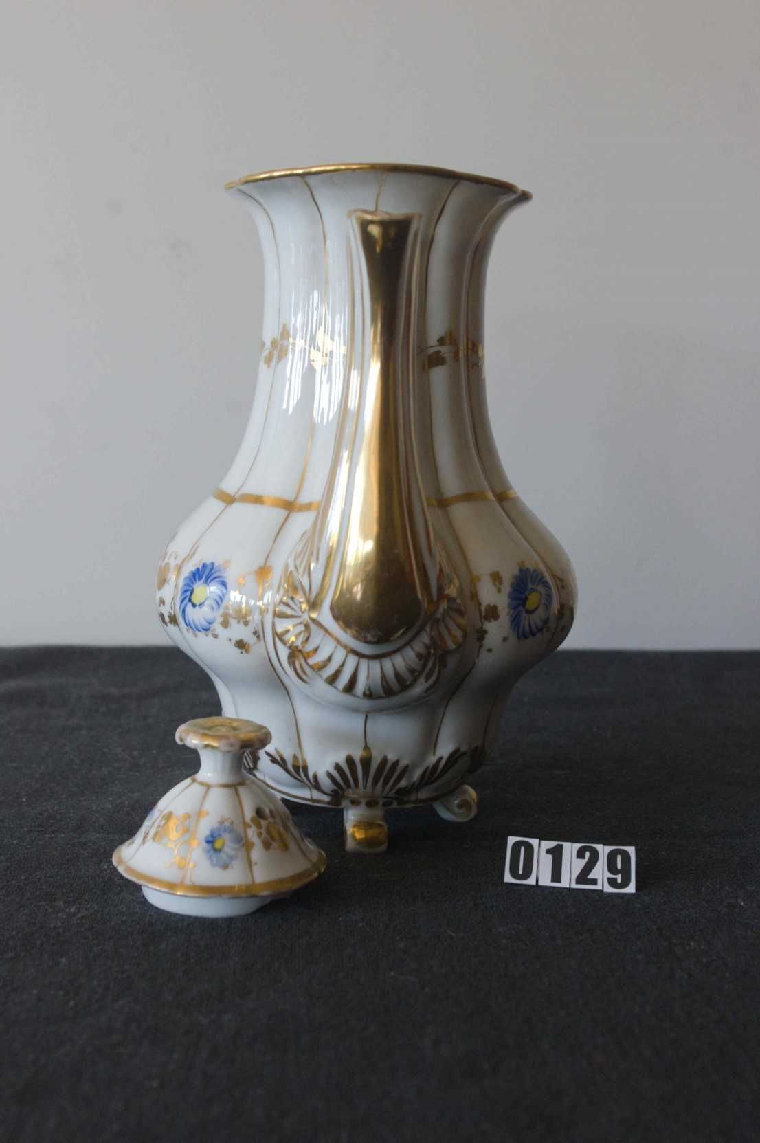 Bule em porcelana europeia