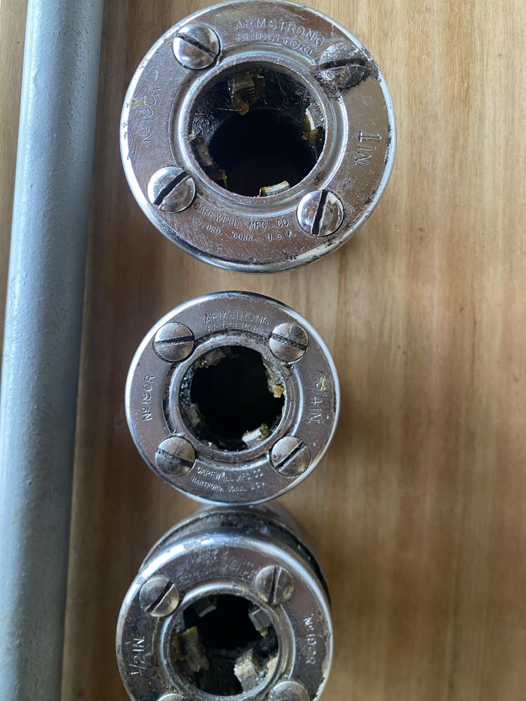 Tarracha para abrir roscas em tubos