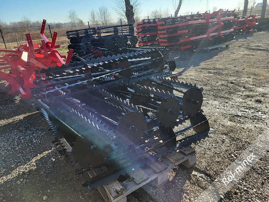 Producent Wał strunowy zębaty pojedynczy na łożyskach Transport