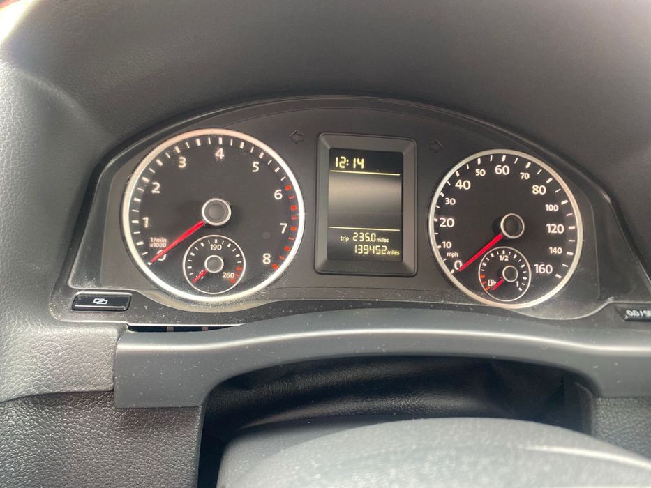 Volskwagen Tiguan 4*4 2011р. 2.0 бензин