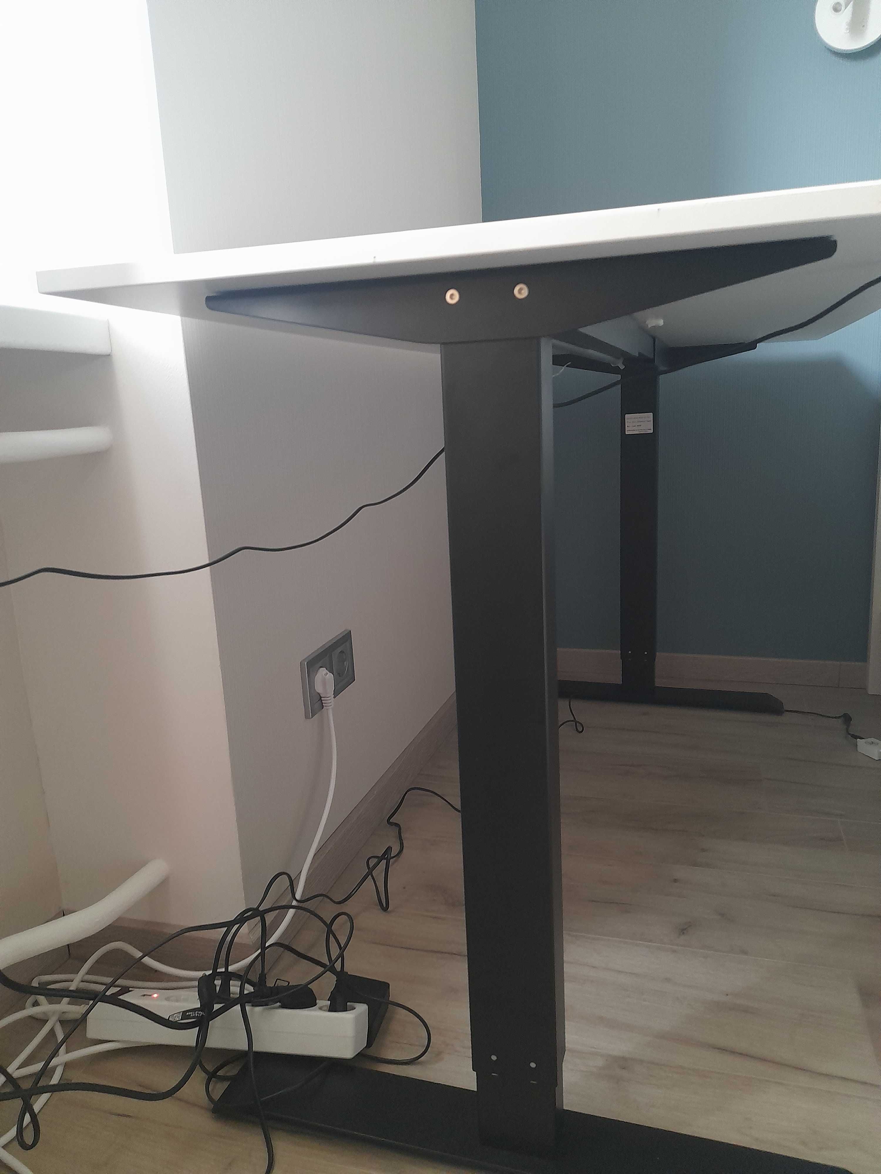 Стіл з ругулюванням висоти Smart Desk One ADAPWORK
