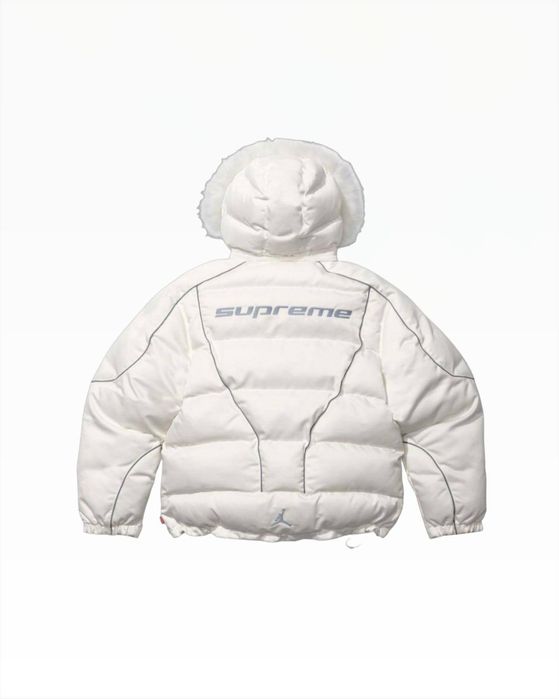 Курту пуховик Supreme x Jordan Puffer Jacket чорного,білого,та кольору