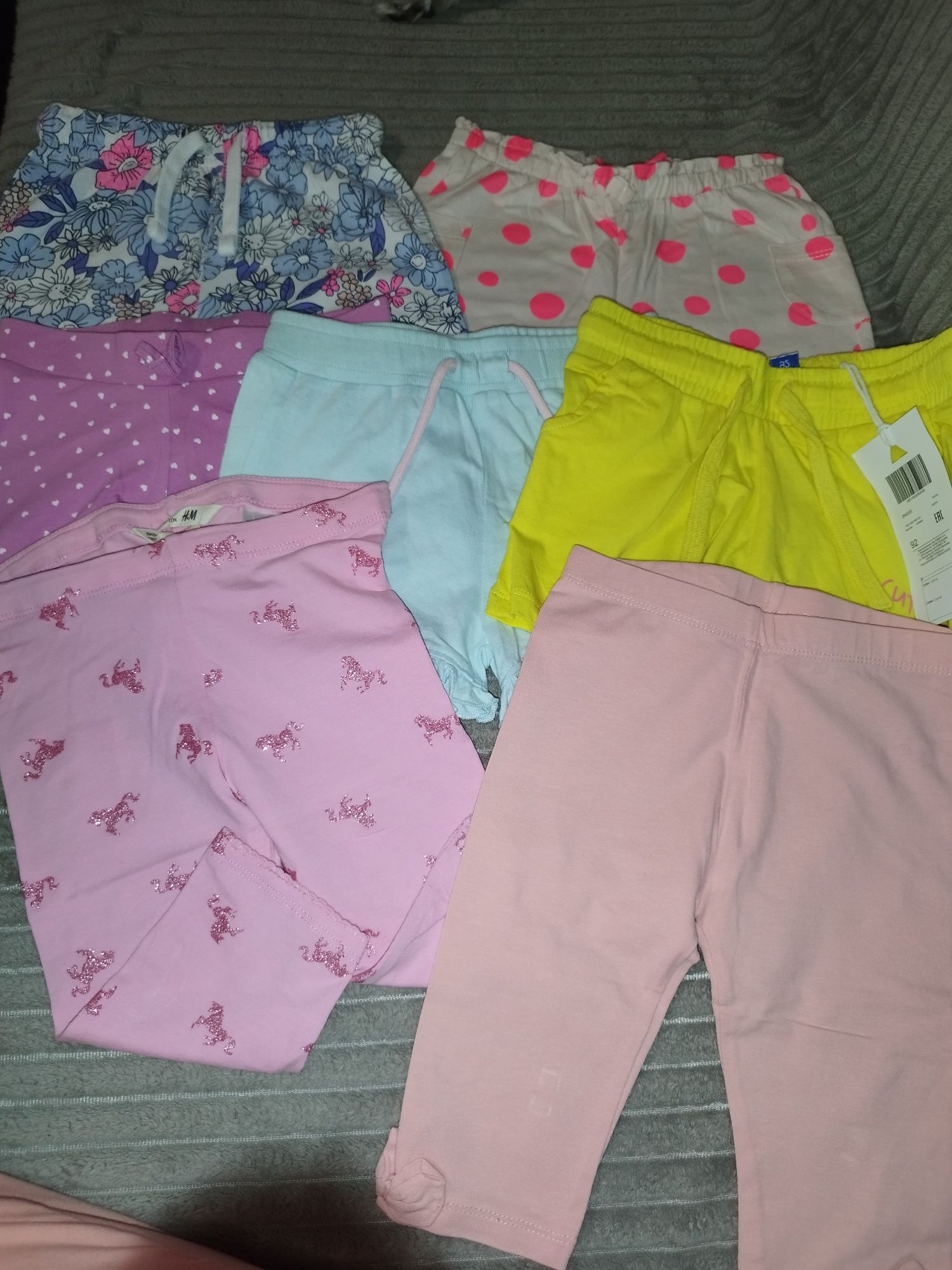 Spodenki krótkie dziewczęce 92 h&m