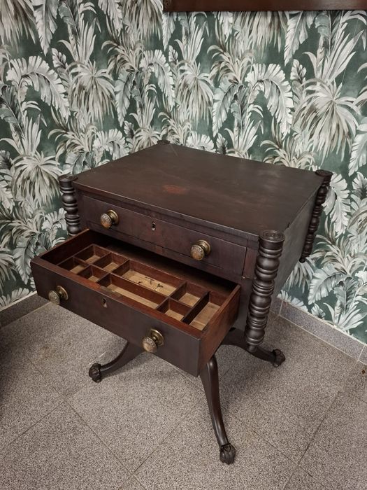 Mesa de Costura Século XIX (Estilo Império / Regência Tardia)