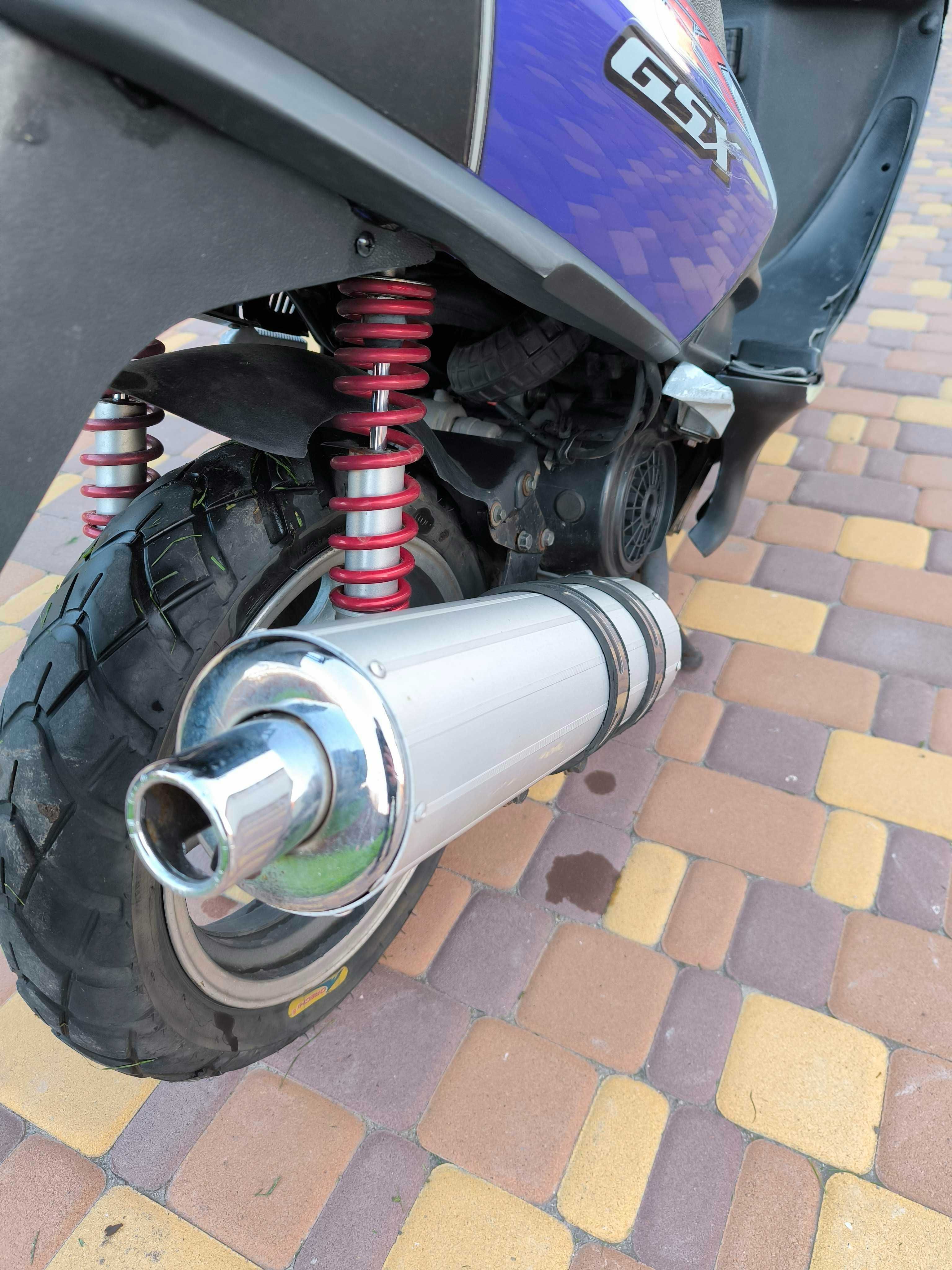 Скутер 150сс Yiben YB150T-15D