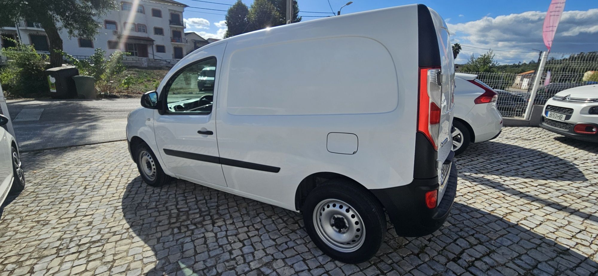 Renault kangoo 1.5 dci 140€/mês
