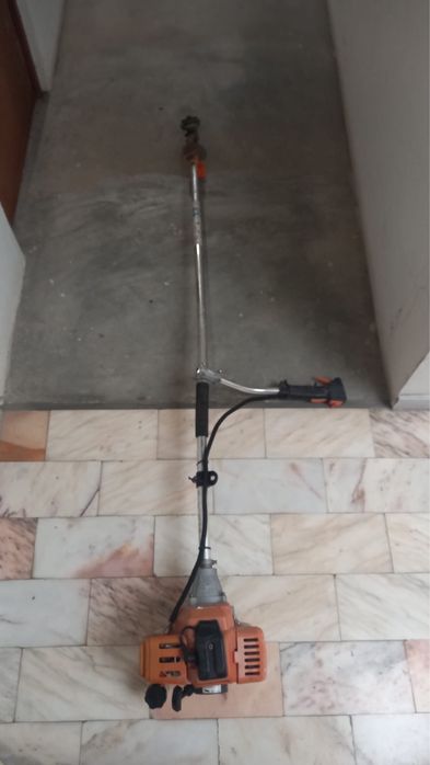 Vendo Corta Relva Kawasaki preço negociavel!