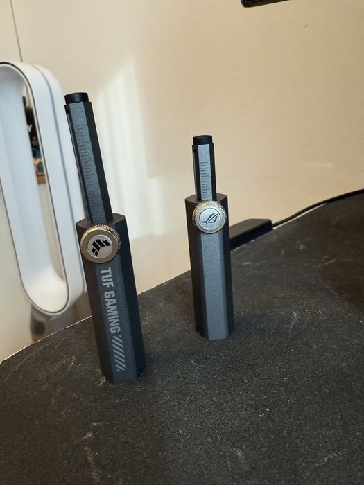 Podparcie do karty graficznej Asus ROG i TUF