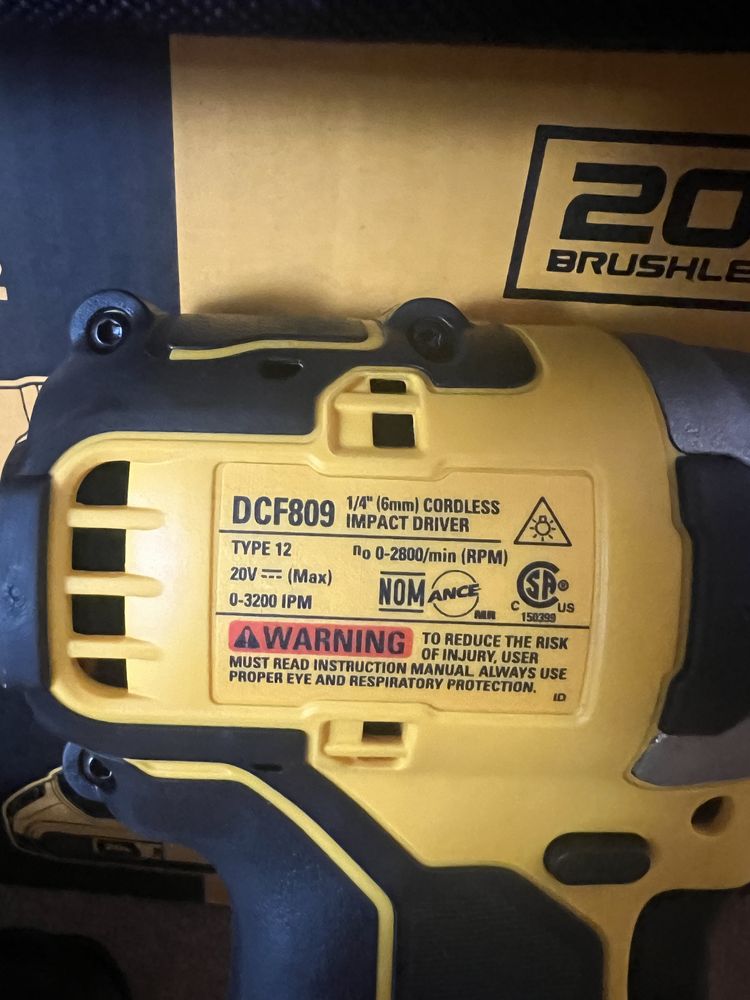 Імпакт, шуруповерт, Dewalt DCF 809 D1