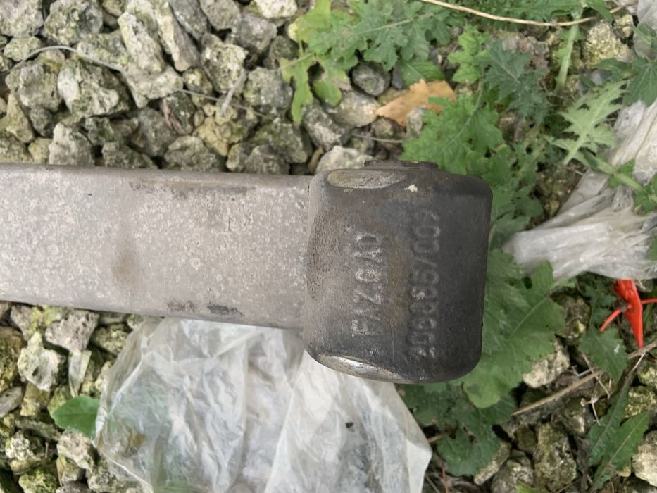 Продам підкорені  4 ресори добрі тільки втулки переприсовати