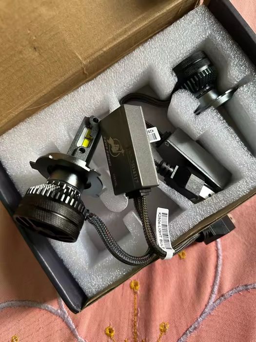Лампы LED H4 DAWNKNIGHT K5C Plus 140w (ближний дальний )