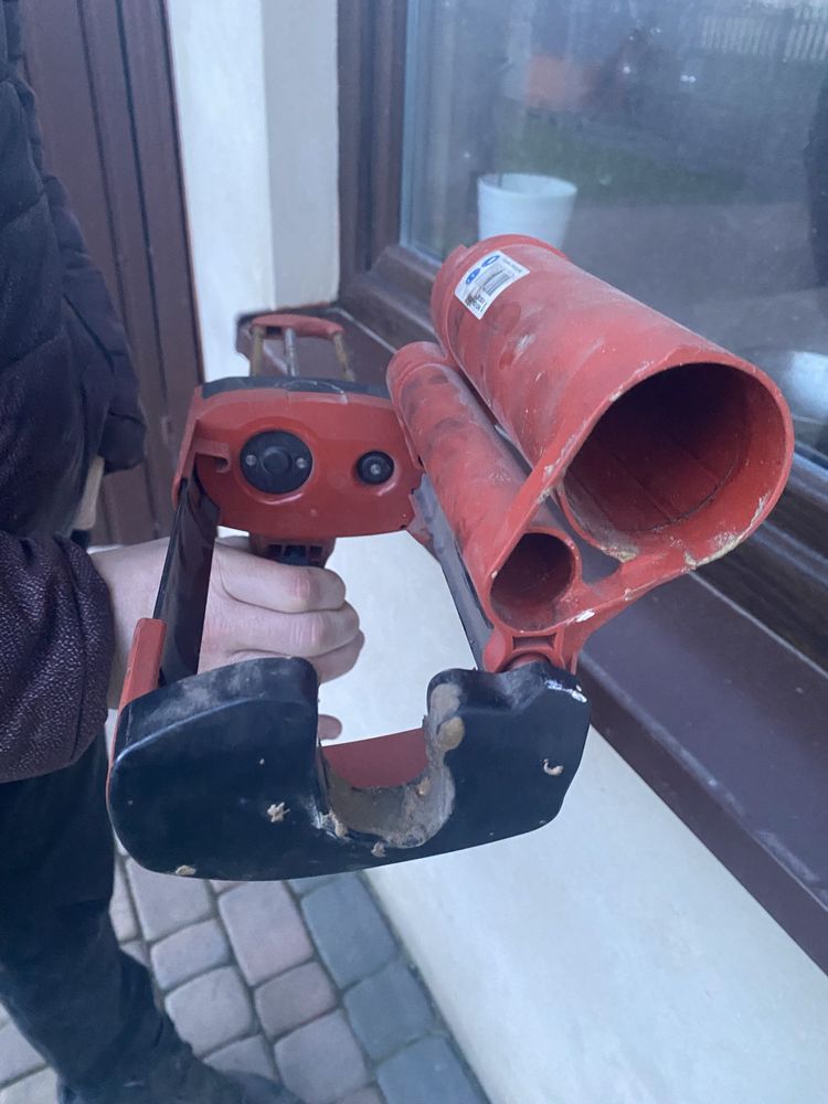 Pistolet do kleju Hilti HDM 330