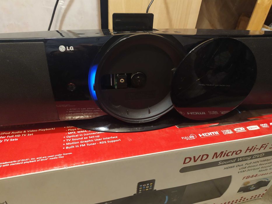 LG - Aparelhagem, leitor de DVD e docking para Ipod