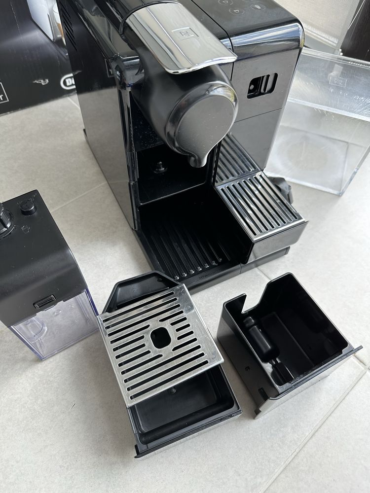 Nespresso Delonghi EN550.B