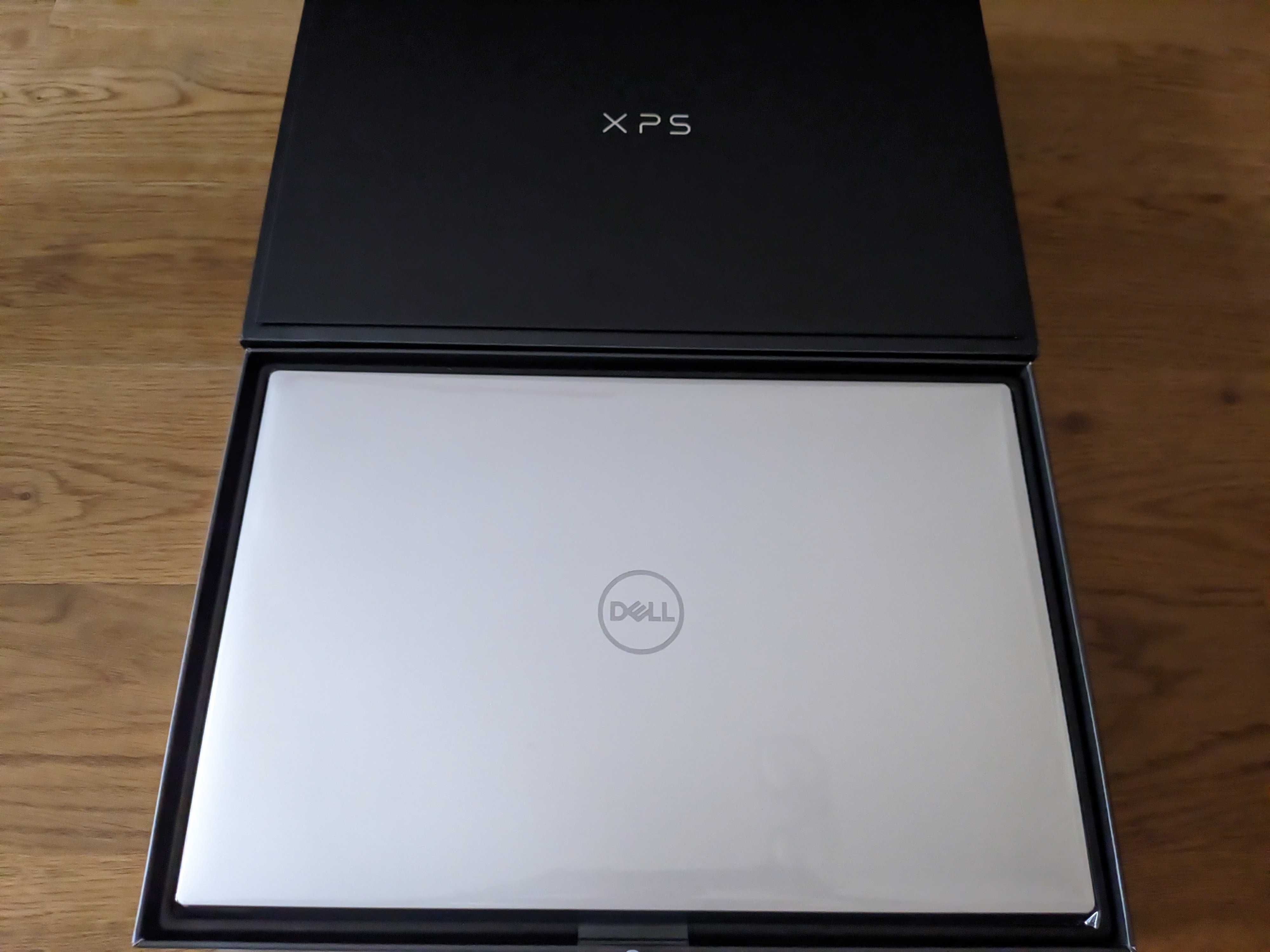 NOWY DELL XPS 15 9520 i7-12700H\16GB\512GB\RTX3050\FHD+