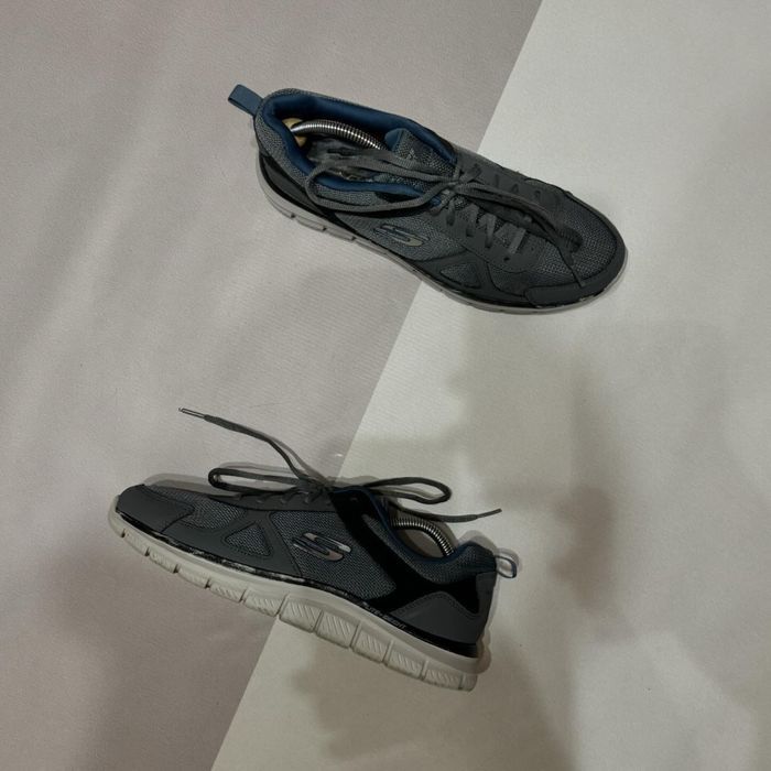 Кросівки Skechers 43 розмір Lite Weight