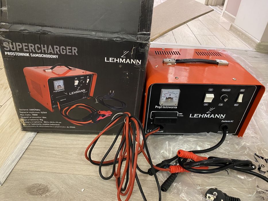 Зарядний пристрій 12/24в 30а