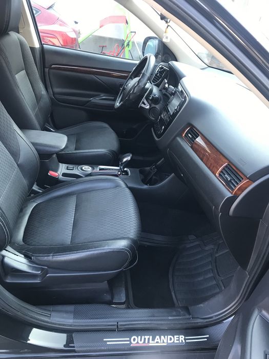 Мitsubishi Outlander 3(GT,3 літра)