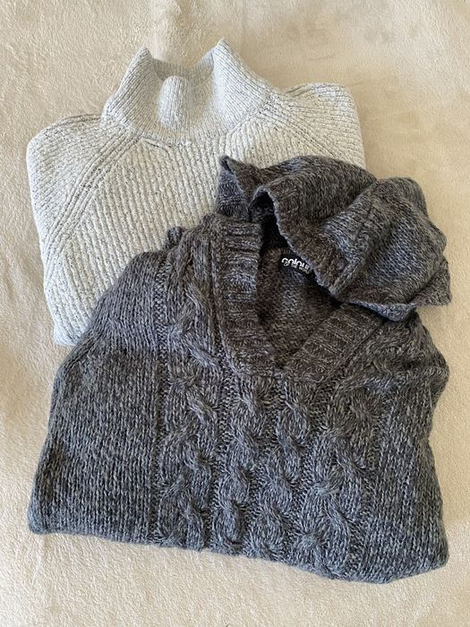 Zestaw dwóch swetrów