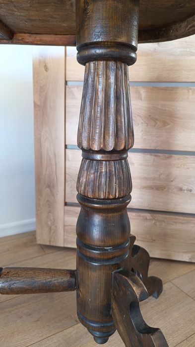 Stół drewniany stolik