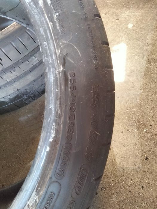 255 40 R20 Michelin