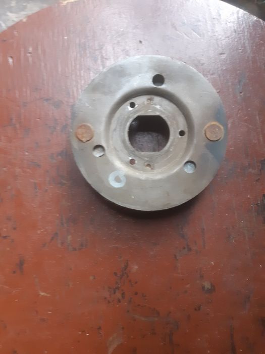 Продам колодки заднего вариатора на  Suzuki Lets