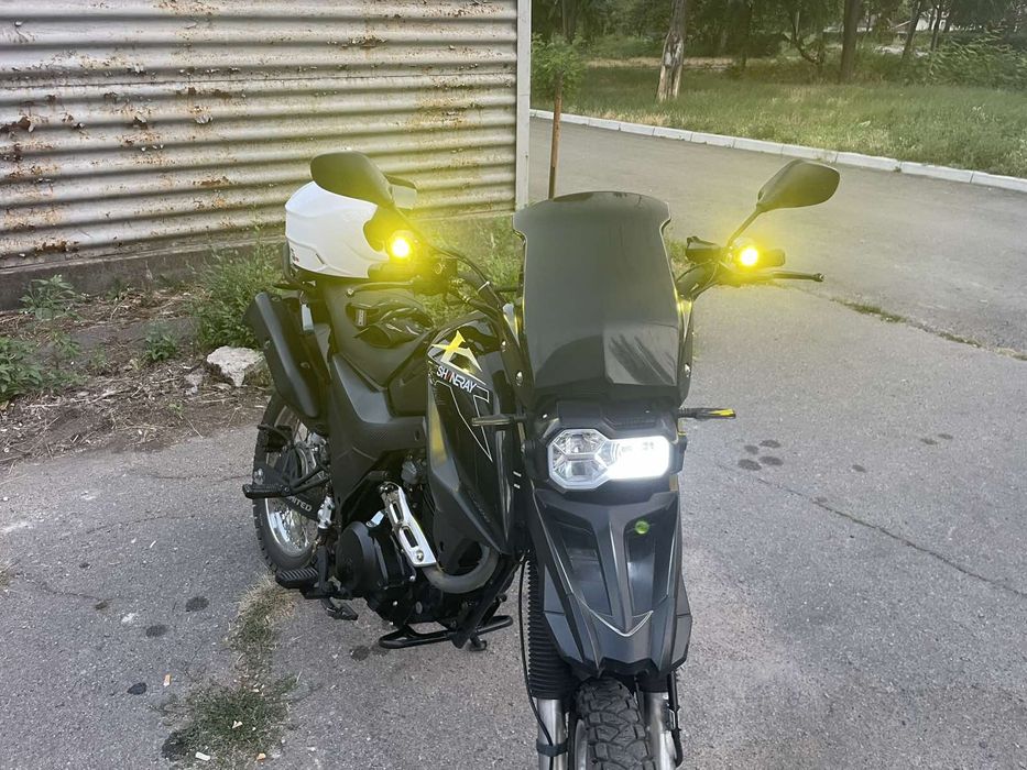 Мотоцикл шинерей 200 кубов