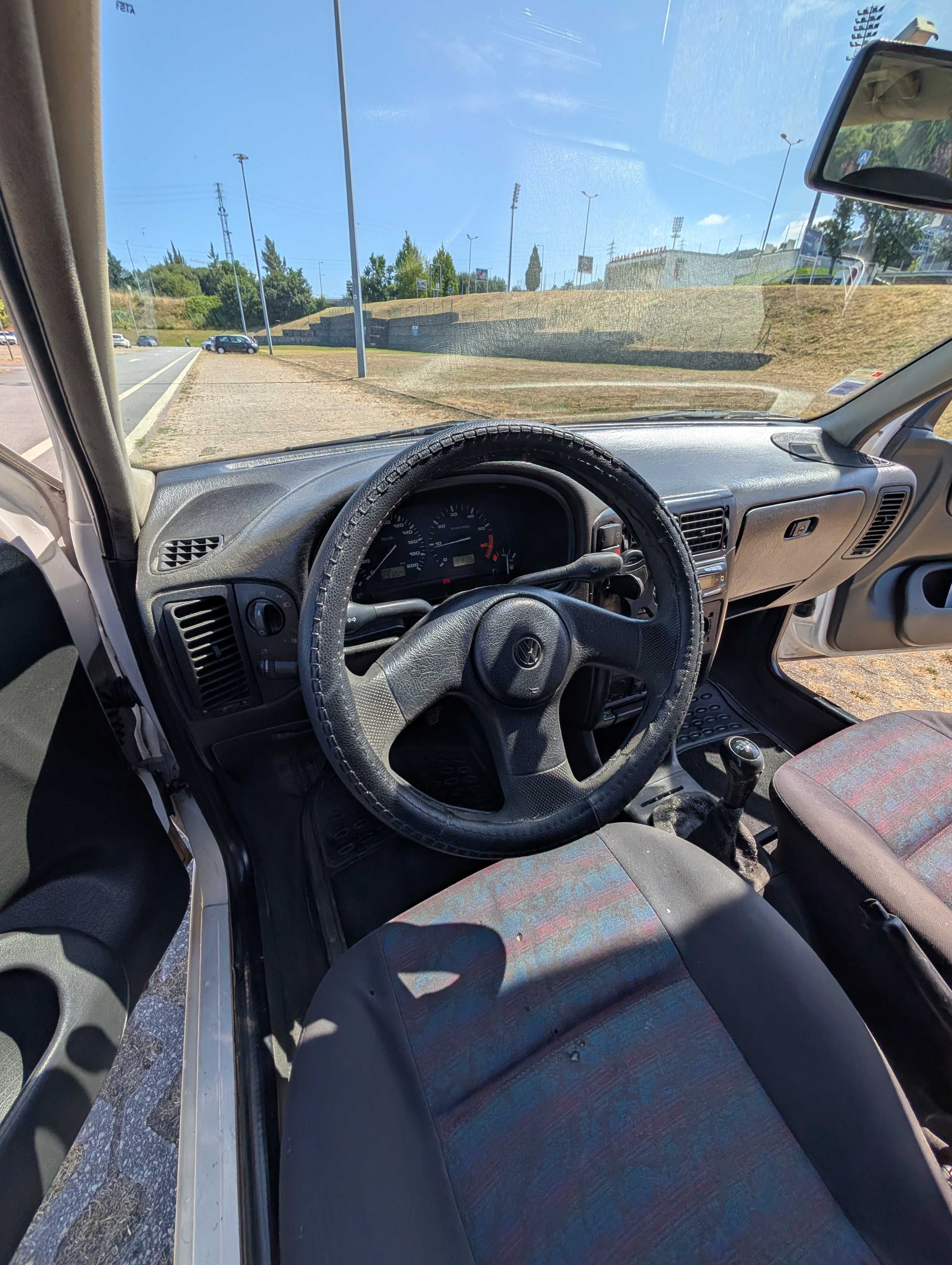 Volkswagen Polo 1.4 16v (1996) - 3 Portas