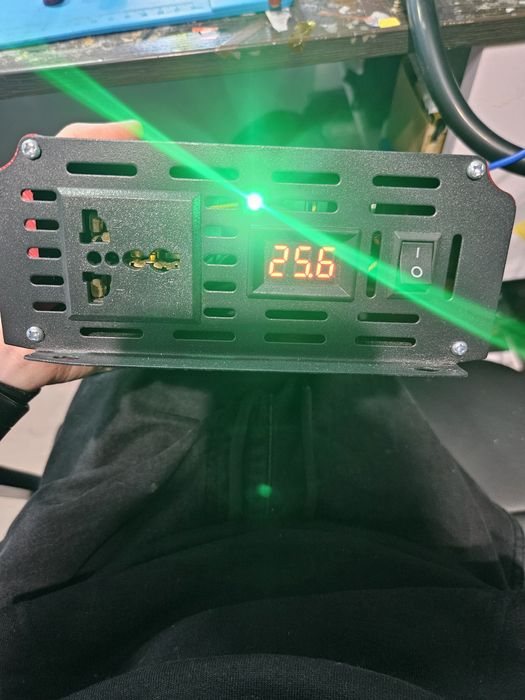 Інвертор перетворювач 220в 24в