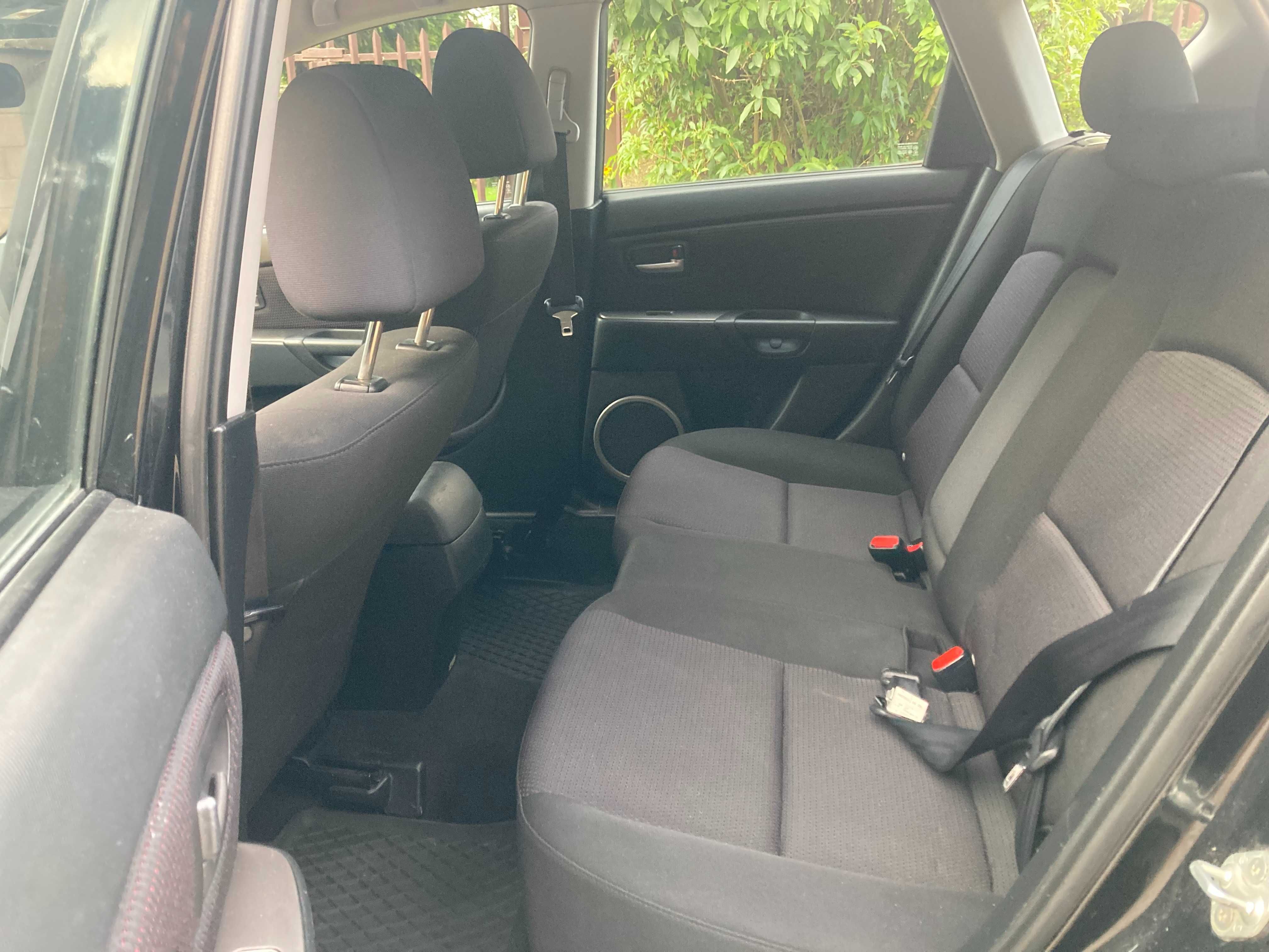 Mazda 3 benzyna 1.6 2007 r. klima, opony zimowe