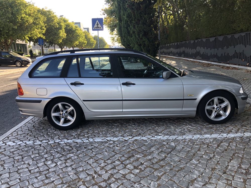 BMW 320d Touring 136CV