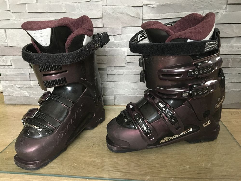 Buty narciarkie Nordica wkładka 25- 25,5cm rozmiar 38 skorupa 290mm