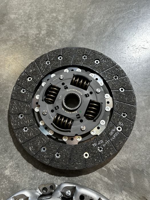 Комплект зчеплення корзина диск ОМ646 віто віано W639 Vito Viano LUK