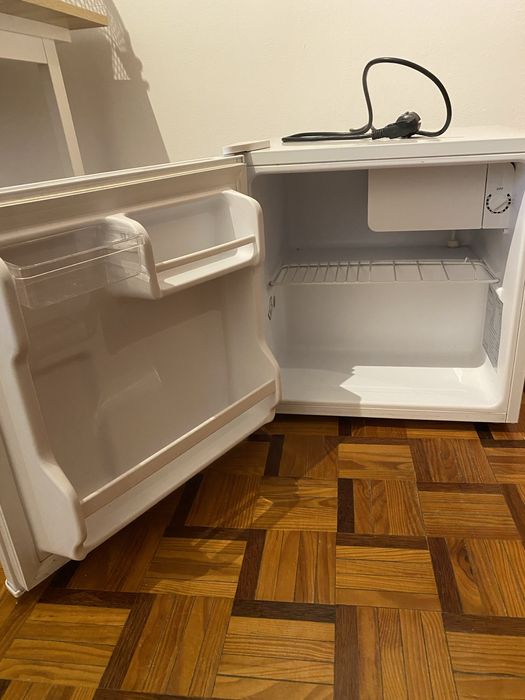 Frigorifico pequeno