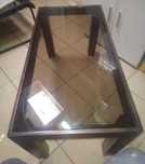 Mesa com tampo de vidro