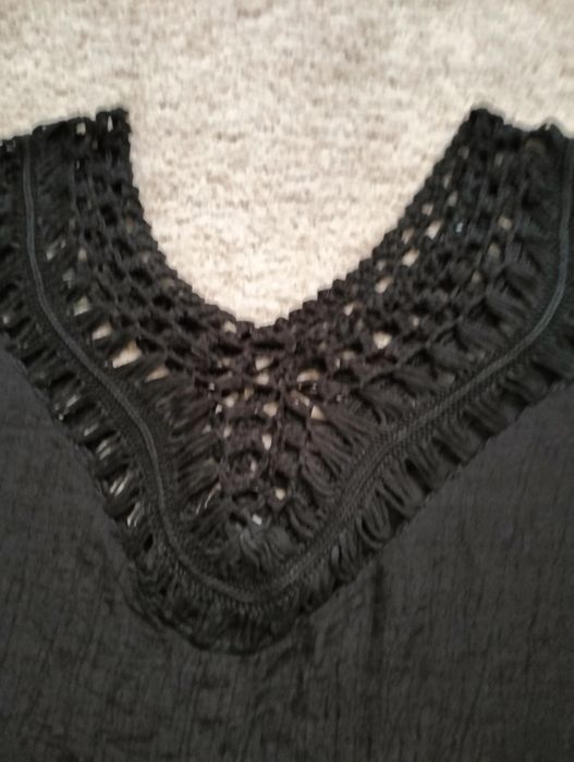 Sukienka narzutka plażowa pareo Boho z frędzlami