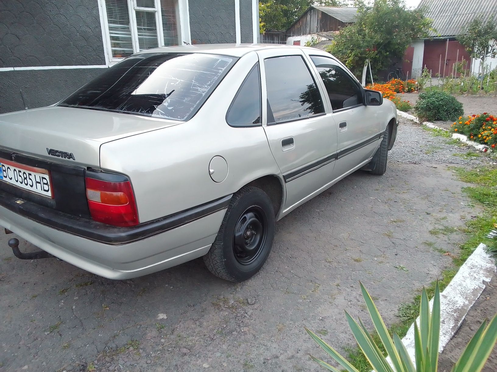 Продам Opel vekta 1.8 бензин