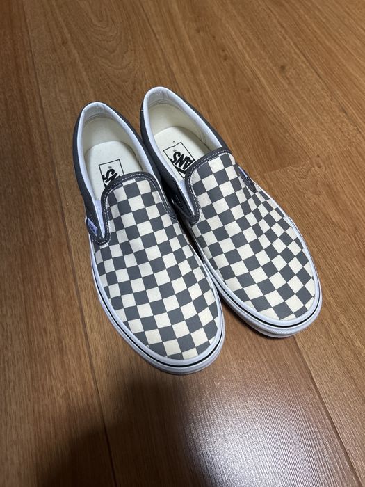 Tenis Vans aos quadrados